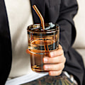 Pikkukuva 7 / 7: 400 ml:n (13 oz) juomalasi, jääkahvikupit pillillä ja kannella, jotka on suljettu kuljetusta varten, lasinen kahvimuki, jääteekuppi, paksu seinämäinen eristelasi [qb]