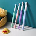 Miniatyrbild 5 av 5: Virkade krokar 4-pack Flerfärgade Multicolored 8/10/12/15 mm