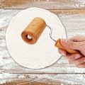 Pikkukuva 5 / 5: Pieni kaulin, puinen kaulin, tarttumaton pizzapyörä, taikina woodenL-shaped
