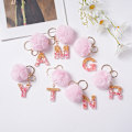 Miniatyrbillede 2 af 8: e Nøglering Rosa Pompom Kugle Nøglering med 26 bogstaver Resin Nøgleringe K