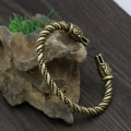 Miniatyrbillede 6 af 10: 1 stk. Nordisk mytologi Viking dobbelt dragehoved åbning justerbar armbånd mænds retro mode Silvery