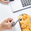 Miniatyrbild 3 av 5: Spela spel Fingerpinnar Lazy Assistant stick Hållare Snack Inte D Black