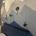 Miniatyrbild 3 av 5: Klätterkaraktärsskulptur Väggmonterad Bakgrundsvägg Utomhussport Dekoration Konst Kreativ Hängande Klätterstaty [DB] A