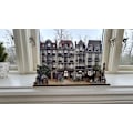 Pikkukuva 6 / 6: European Townhouse Miniature Scene - perfekt för LED-ljusbelysta fönster