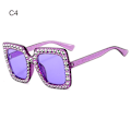 Pikkukuva 1 / 10: Crystal Suuret aurinkolasit Diamond aurinkolasit C4 C4 C4