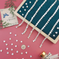 Miniatyrbilde 2 av 4: 2 tråder ca 125 stk hjerteformede perler Naturlige skallperler