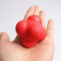 Miniatyrbillede 4 af 8: Hexagonal Ball Training Reaction Ball Uregelmæssig retningsbold Color Random