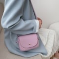 Miniatyrbild 9 av 10: Kvinnliga Simple Pure Color Crossbody-väskor gul