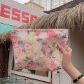 Pikkukuva 1 / 10: Print Kosmetiikkalaukku Makeup Bag FF F