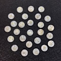 Pikkukuva 1 / 6: 26 kpl Natural Makean veden Shell Charms Letter A-Z Aakkoset