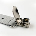 Miniatyrbillede 5 af 10: Hatteclips til håndtaske SORT black