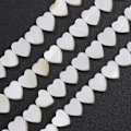 Miniatyrbilde 1 av 4: 2 tråder ca 125 stk hjerteformede perler Naturlige skallperler