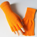Pikkukuva 3 / 10: Neulotut hanskat Pitkät lapaset ORANSSI Orange