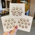 Miniatyrbild 8 av 10: Knapp Brosch Pearl Rhinestone Button 07 07 07