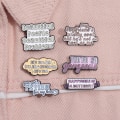 Miniatyrbilde 7 av 10: Jentebrosjer Lapel Emaljepinne E E E