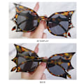 Pikkukuva 6 / 10: Butterfly Aurinkolasit Bat Shape Aurinkolasit LEOPARD Leopard