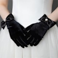 Pikkukuva 7 / 10: Morsiushanskat Short Gloves MUSTA Black