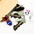 Miniatyrbilde 8 av 10: Halloween-hårklemmer Hårkloklemmer 5 5 5