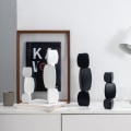 Miniatyrbillede 7 af 10: Minimalistisk Vase Sort Vase HVID B B white B-B