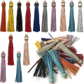 Pikkukuva 3 / 3: Tupsu Nahka Tupsu MULTICOLOR multicolor