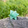 Pikkukuva 7 / 10: Crystal Raw Stone Aromaterapian laajeneva kivi 9 9 9