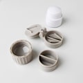 Miniatyrbild 5 av 8: Case Pill Splitters Grinder Splitter