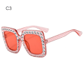 Pikkukuva 1 / 10: Crystal Suuret aurinkolasit Diamond aurinkolasit C3 C3 C3
