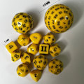 Pikkukuva 2 / 10: 15 kpl Noppasetit Pelinoppaa KELTAINEN yellow