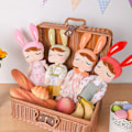 Pikkukuva 6 / 10: Täytetyt lelut Rabbit Doll RED Red