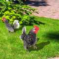Miniatyrbillede 7 af 10: Havekyllingepæl-hanestatuer B B B