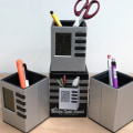 Miniatyrbilde 4 av 10: Blyantholder Pen Pot Skrivebord Vekkerklokke