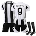 Miniatyrbillede 1 af 2: Juventus FC Hjemmefodbolddragt til børn 2024-2025 Nr. 9 Vlahović 28