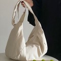 Miniatyrbilde 3 av 8: Crossbody Bag Dumpling Bag HVIT white