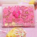 Miniatyrbillede 5 af 6: Push Pins Thumb Tacks Rose Red