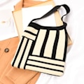 Pikkukuva 1 / 10: Knit Handbag Kangaskassi 1 1 1