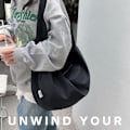 Miniatyrbillede 4 af 10: Dumpling Bag Totes Håndtaske SORT black