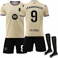 Miniatyrbillede 1 af 2: 2025-2026 Barcelona udebane børnefodboldtrøje nr. 9 Lewandowski 26