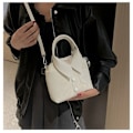 Miniatyrbild 9 av 10: Crossbody Bag Axelväska BEIGE beige