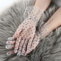 Miniatyrbillede 1 af 9: 2 Stk Dot Print Tyl Handske Sort Hvid Mesh Handske 3 3 3