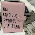 Pikkukuva 1 / 10: 100 kirjekuoren haaste Binder Kirjekuoret Säästöhaasteet pink