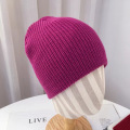 Pikkukuva 1 / 10: Beanie Hat Neulottu hattu VILLA Purple