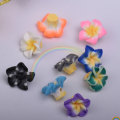 Miniatyrbild 5 av 9: 100st Polymerlera Blompärlor Blomma Plumeria Spacer Beads