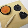 Miniatyrbillede 8 af 9: 5 STK Dukkehus Bageplade Miniature køkkenlegetøj SORT black