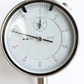 Pikkukuva 7 / 7: Dial Indicator Mittaa instrumentin tason mittari