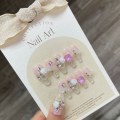 Miniatyrbilde 3 av 7: 10 stk Pure Manual False Nail Camellia Love Diamond Håndlaget SShort
