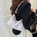 Miniatyrbillede 10 af 10: Skuldertasker Sling Bag LILLA purple