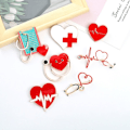 Miniatyrbillede 7 af 9: Broche Pin Legering Broche C C C