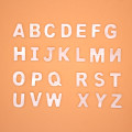 Pikkukuva 1 / 6: 26 kpl Alphabet A-Z Charms Beads Makeanveden Shell Alphabet Helmiä