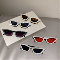 Pikkukuva 9 / 10: Cat Eye Aurinkolasit Glitter Aurinkolasit CLEAR RED CLEAR RED Clear Red