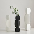 Miniatyrbillede 6 af 10: Minimalistisk Vase Sort Vase HVID B B white B-B